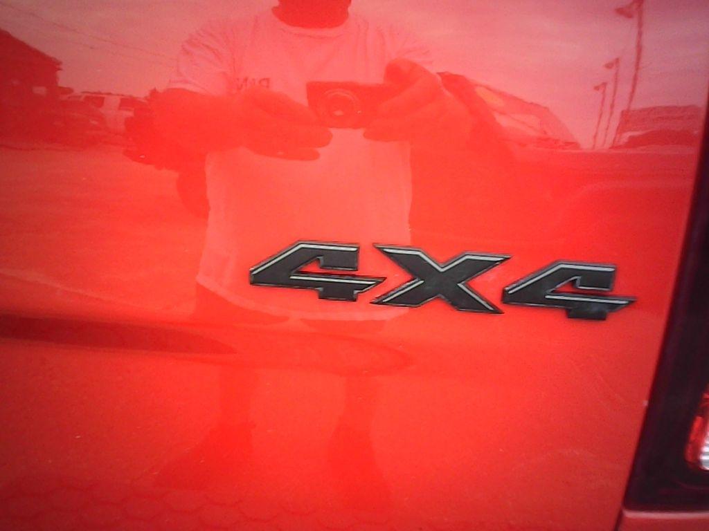 RAM 1500 SLT Quad Cab 4WD 2020