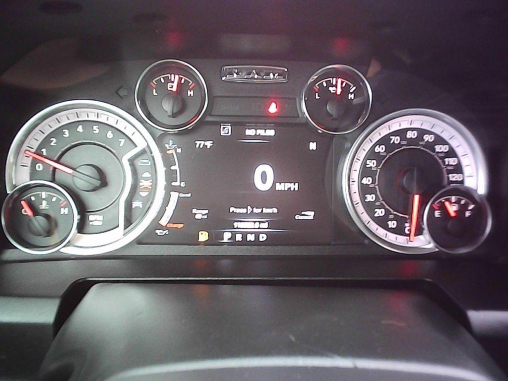 RAM 1500 SLT Quad Cab 4WD 2020