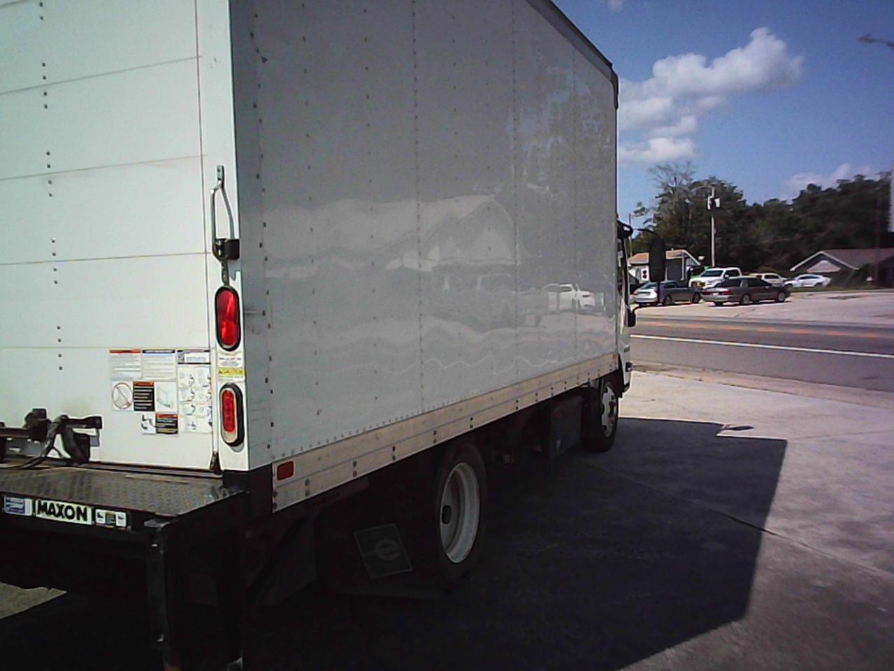 Isuzu NPR HD  2022