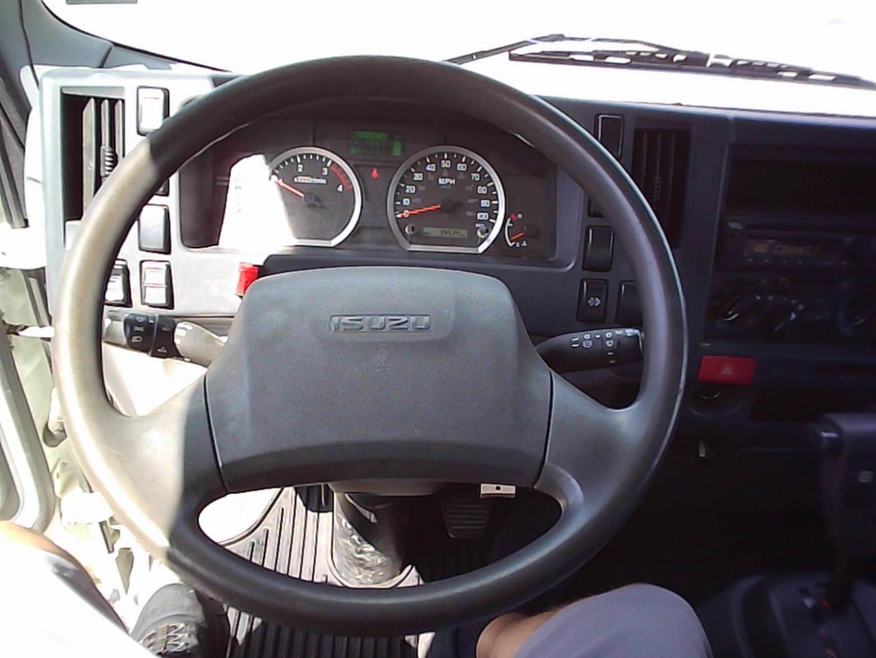 Isuzu NPR HD  2022