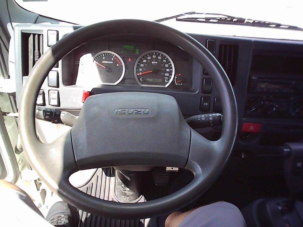 Isuzu NPR HD  2022