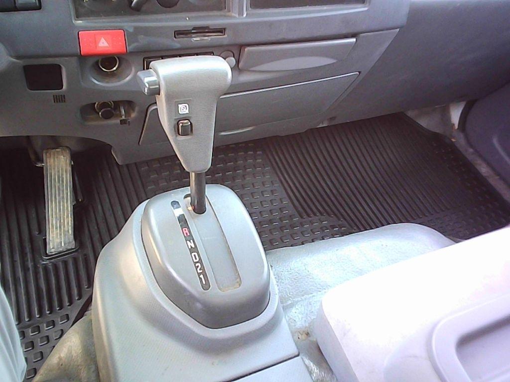 Isuzu NPR HD  2022