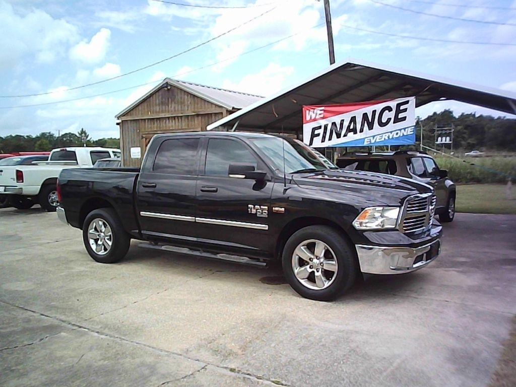 RAM 1500 Classic Lone Star 4x2 Crew Cab 5'7" Box 2019