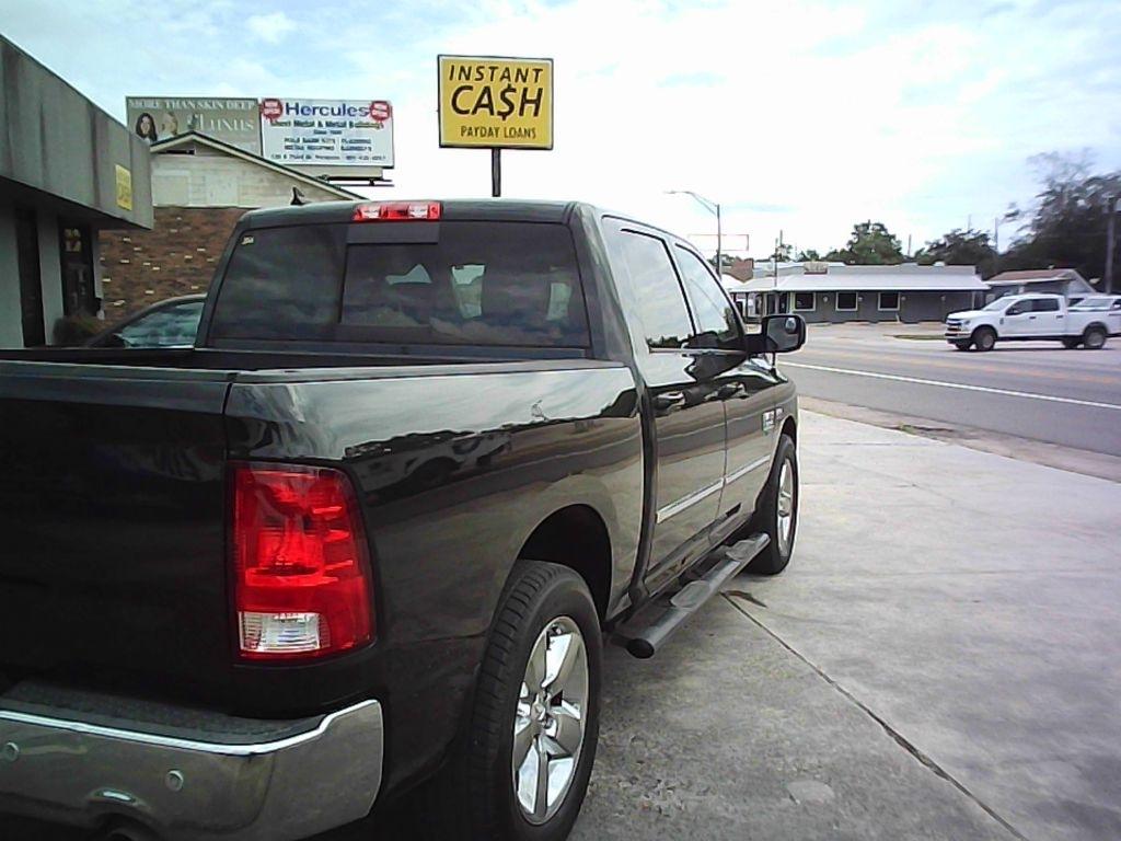 RAM 1500 Classic Lone Star 4x2 Crew Cab 5'7" Box 2019