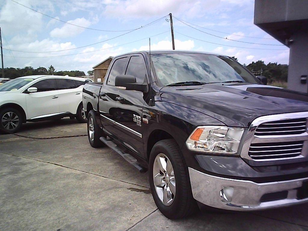 RAM 1500 Classic Lone Star 4x2 Crew Cab 5'7" Box 2019