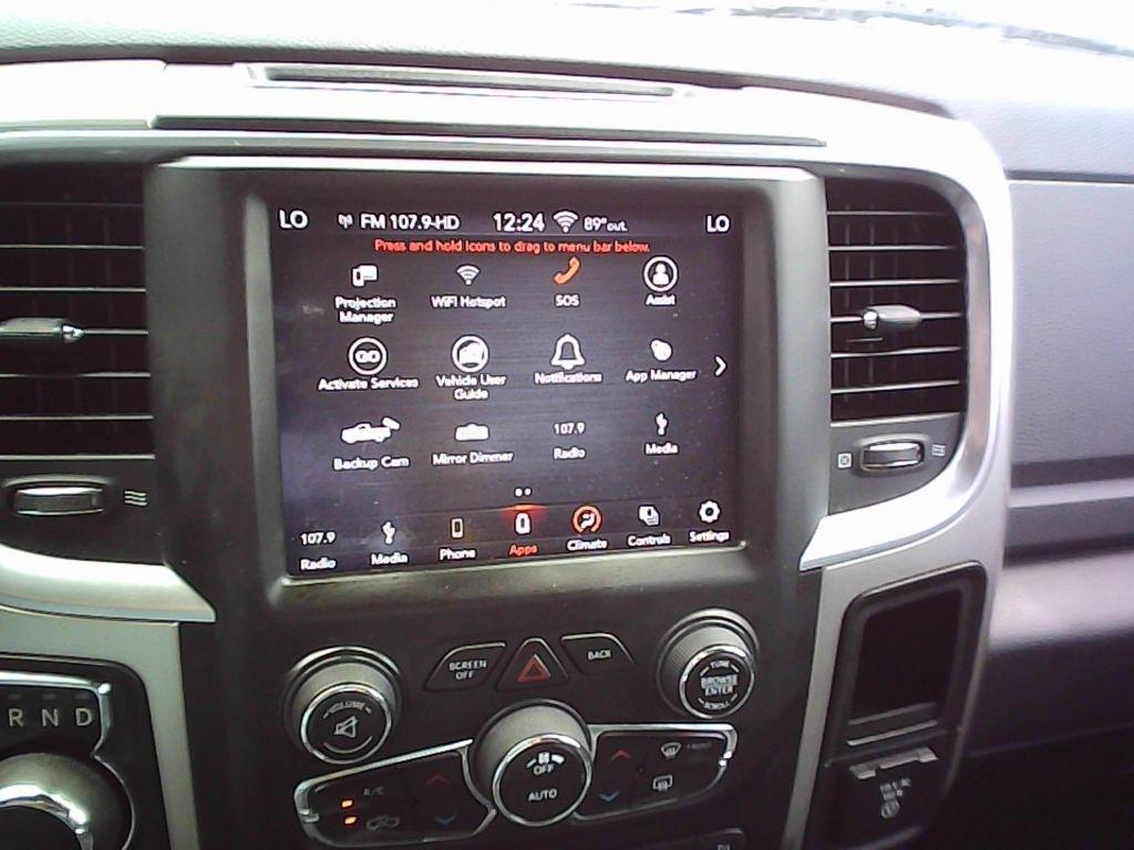 RAM 1500 Classic Lone Star 4x2 Crew Cab 5'7" Box 2019
