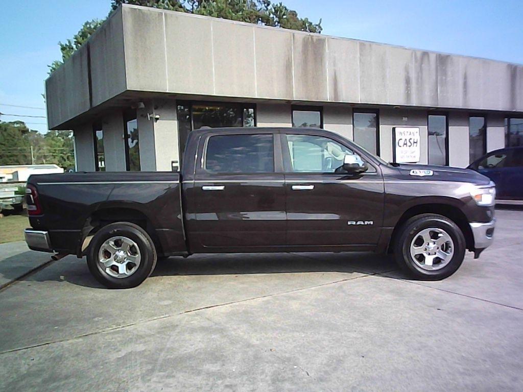 RAM 1500 Tradesman Crew Cab SB 4WD 2019