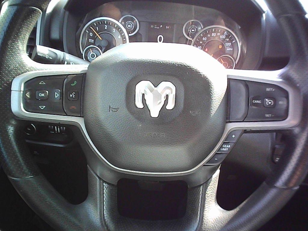 RAM 1500 Tradesman Crew Cab SB 4WD 2019