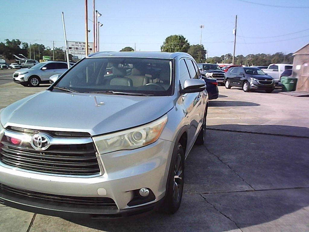Toyota Highlander XLE FWD V6 2016