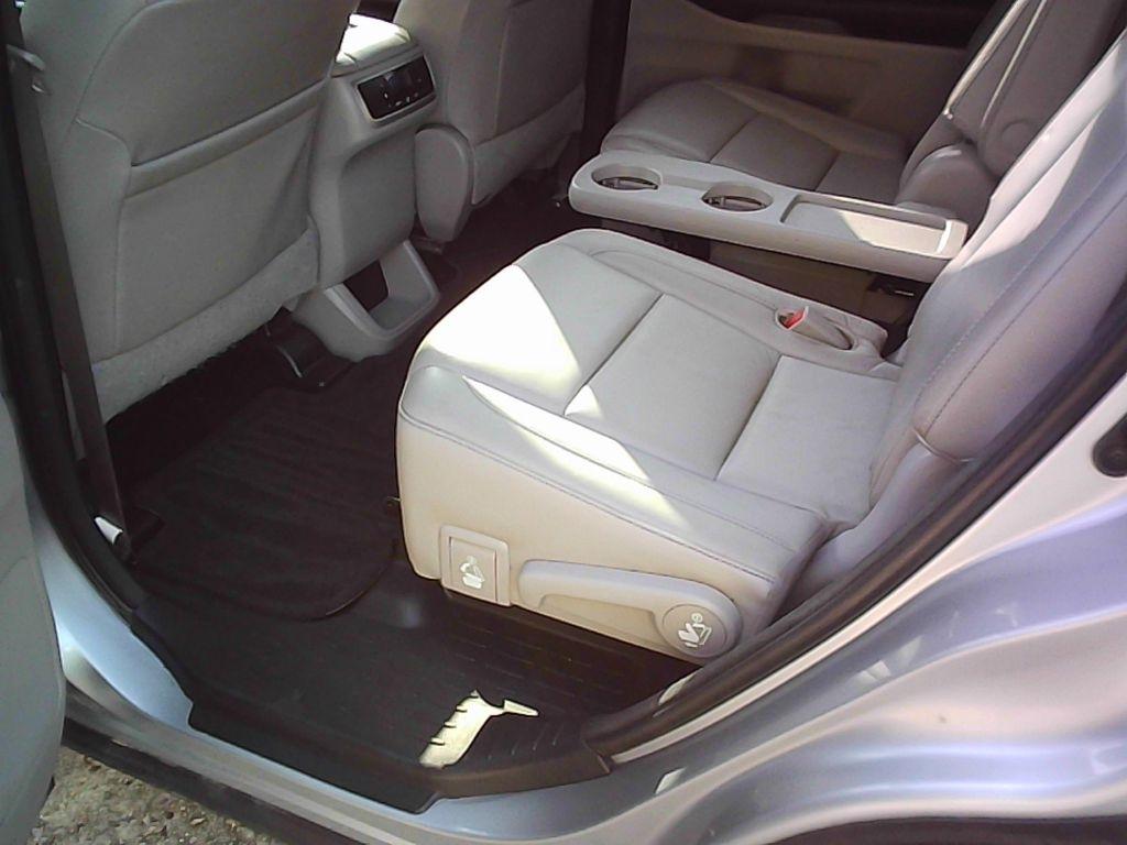 Toyota Highlander XLE FWD V6 2016