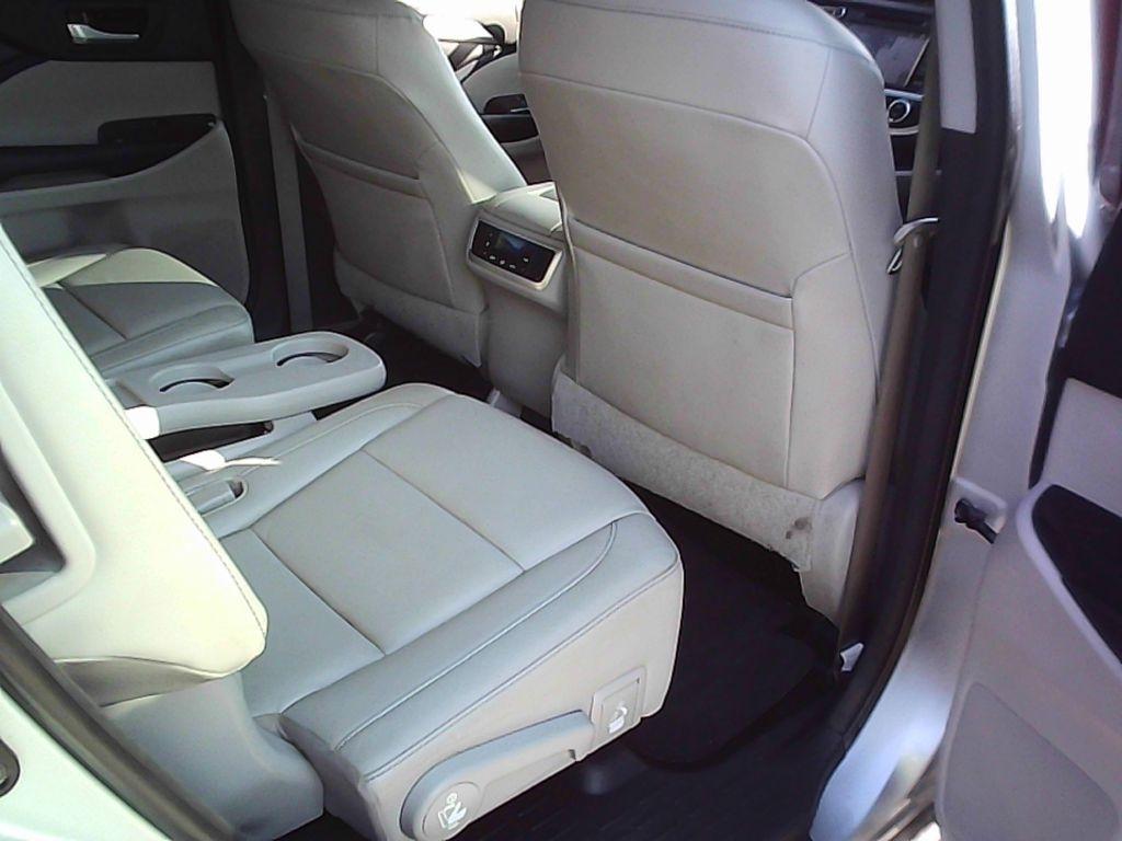 Toyota Highlander XLE FWD V6 2016