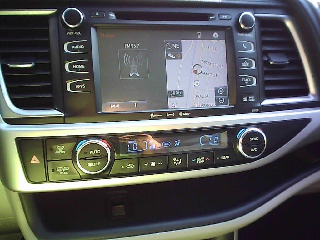 Toyota Highlander XLE FWD V6 2016