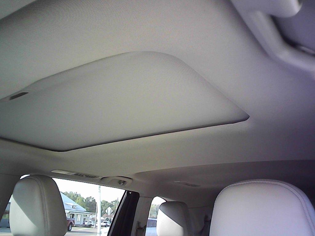 Toyota Highlander XLE FWD V6 2016