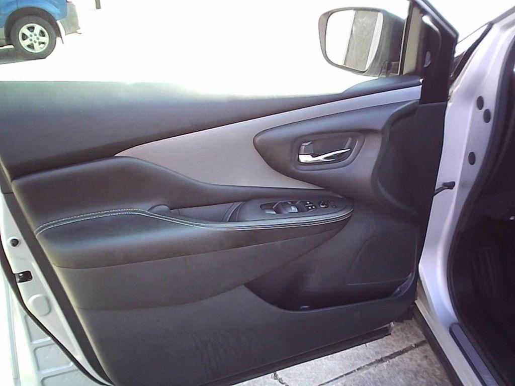 Nissan Murano S 2022