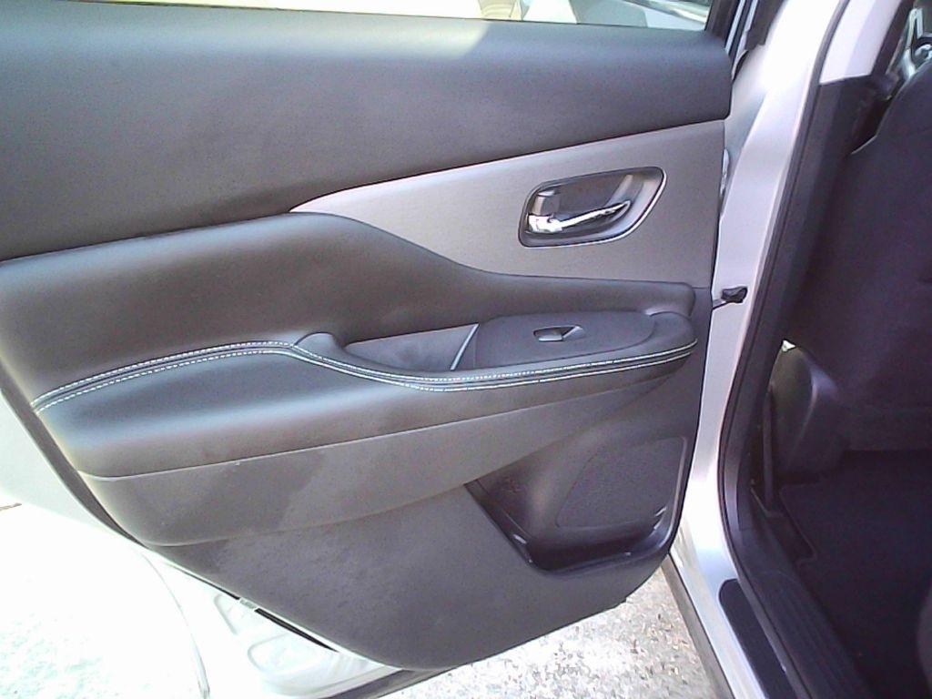 Nissan Murano S 2022