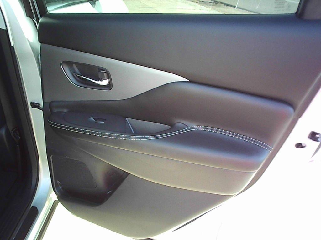 Nissan Murano S 2022