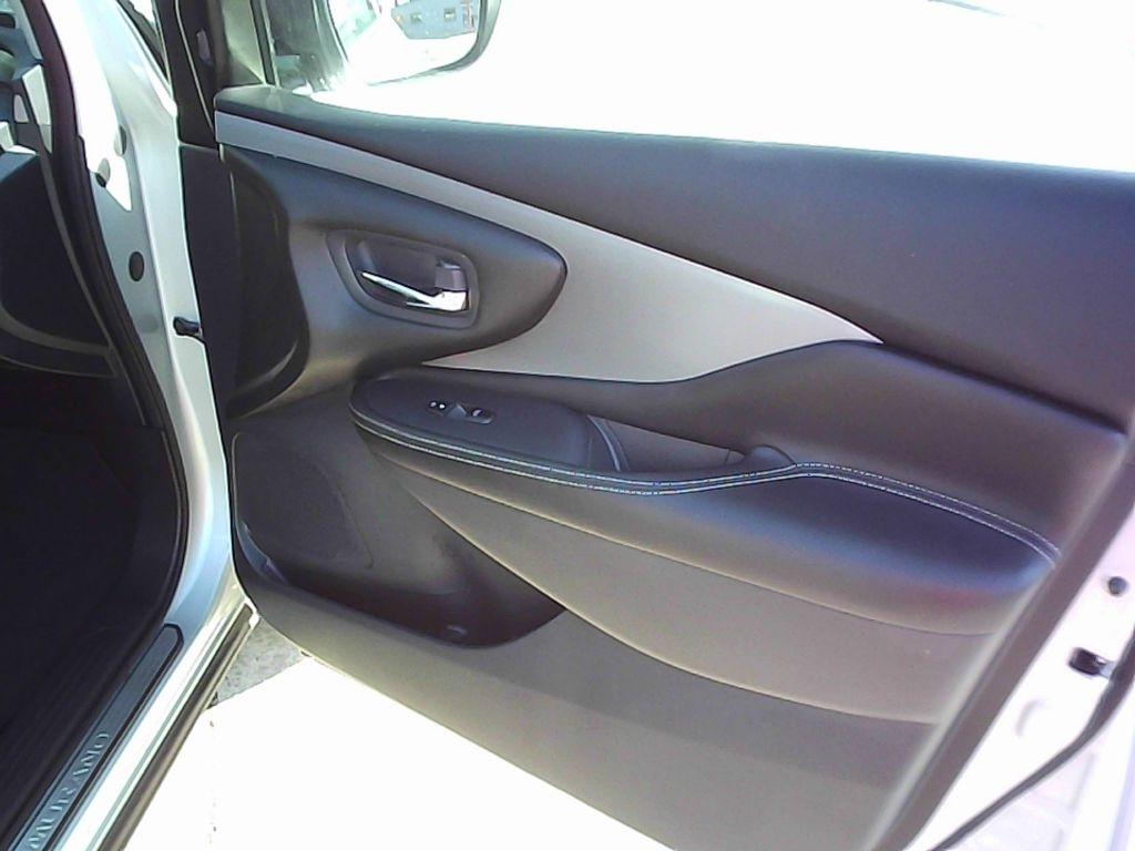 Nissan Murano S 2022