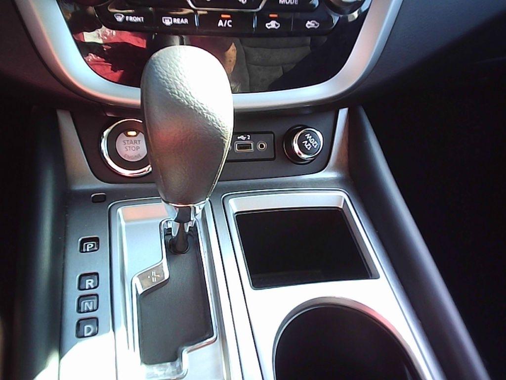 Nissan Murano S 2022