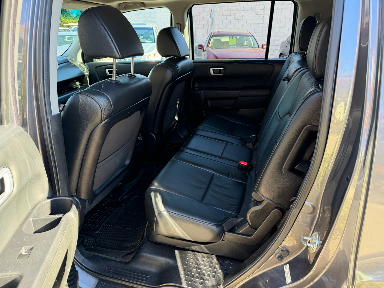 Honda Pilot EX-L 4WD 5-Spd AT with Navigation 2014 Honda Pilot EX-L 4WD 5-Spd AT with Navigation 2014