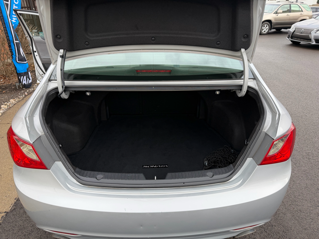 Hyundai Sonata SE Auto 2012