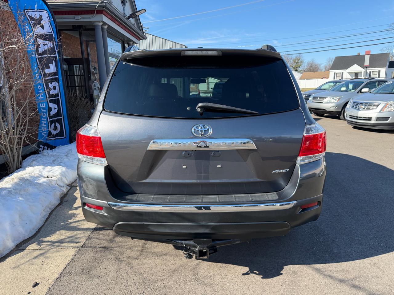 Toyota Highlander  2013