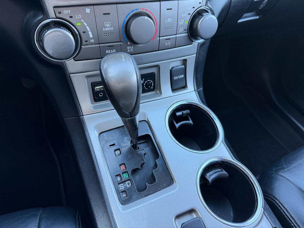 Toyota Highlander  2013