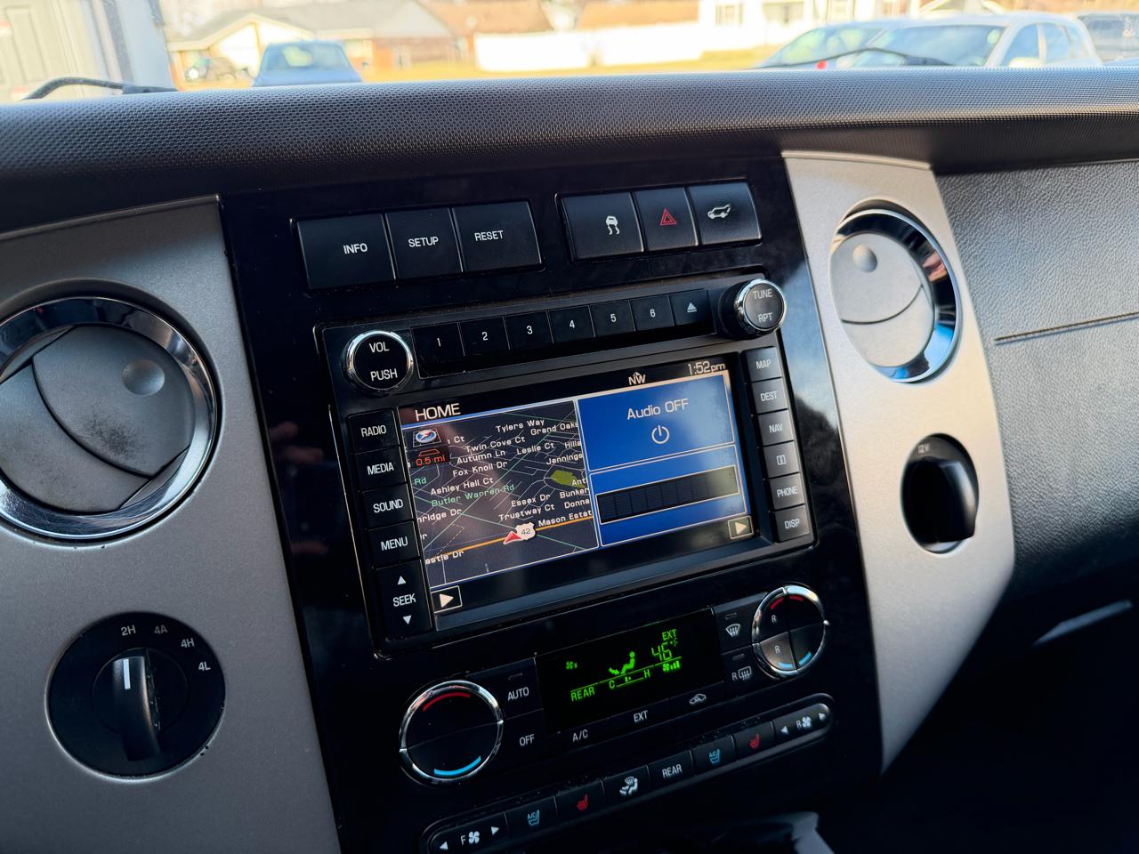 Ford Expedition EL Limited 4WD 2011