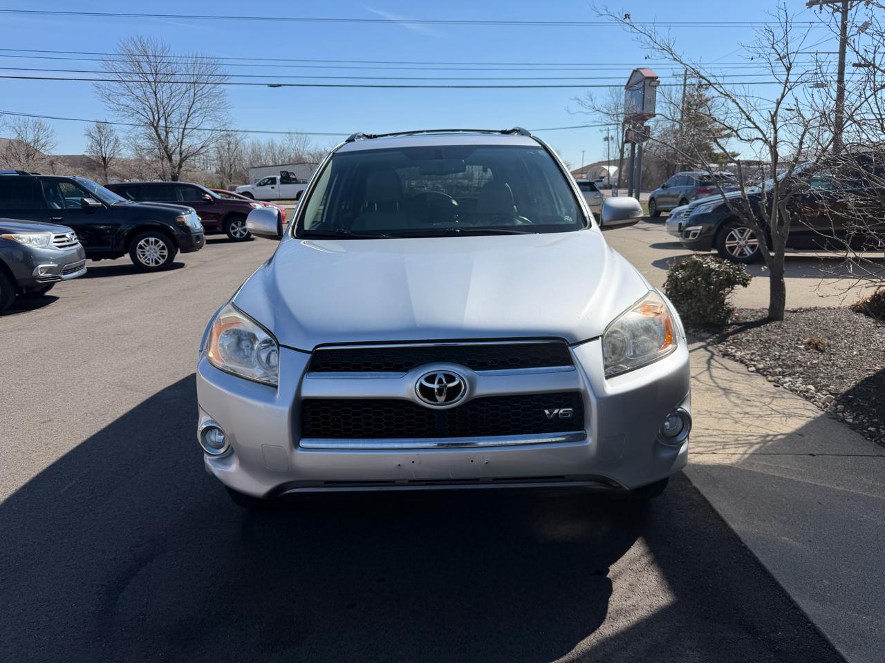 Toyota RAV4 Limited V6 2WD 2010