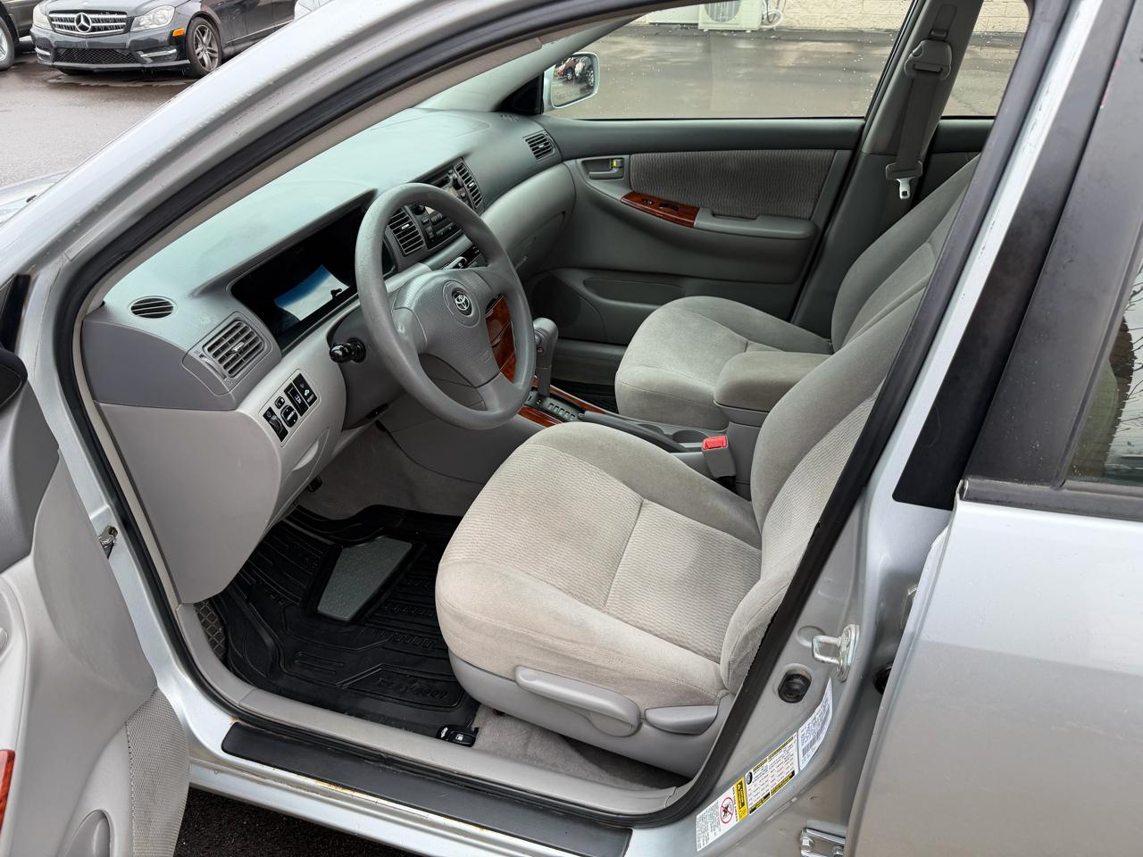 Toyota Corolla LE 2007