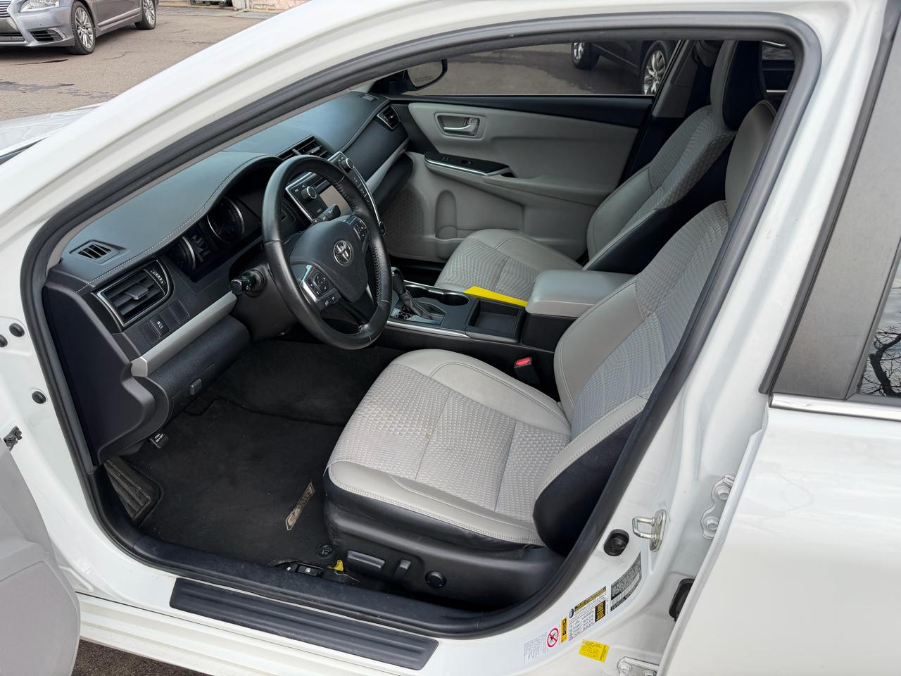 Toyota Camry SE 2015