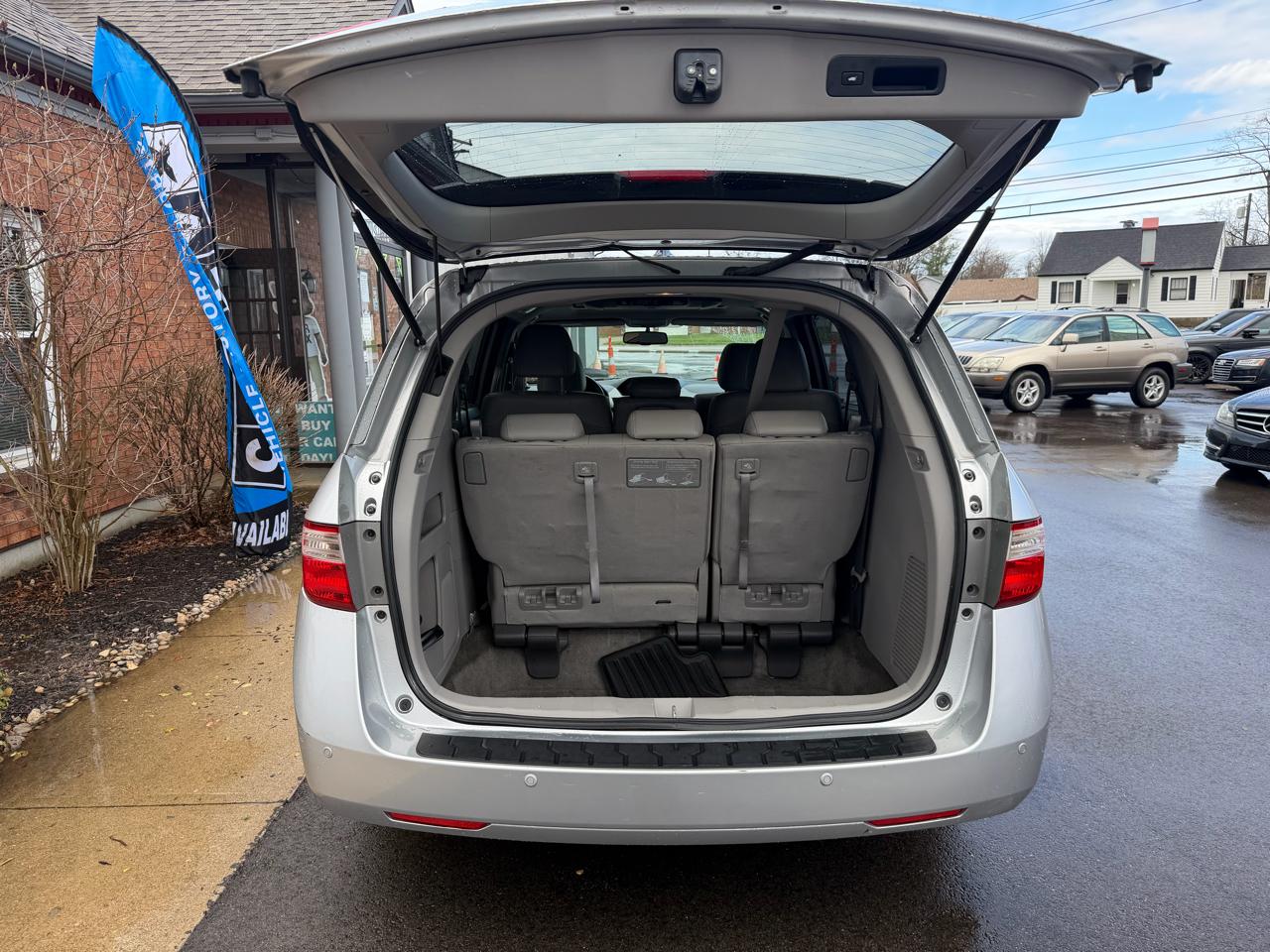 Honda Odyssey Touring 2012