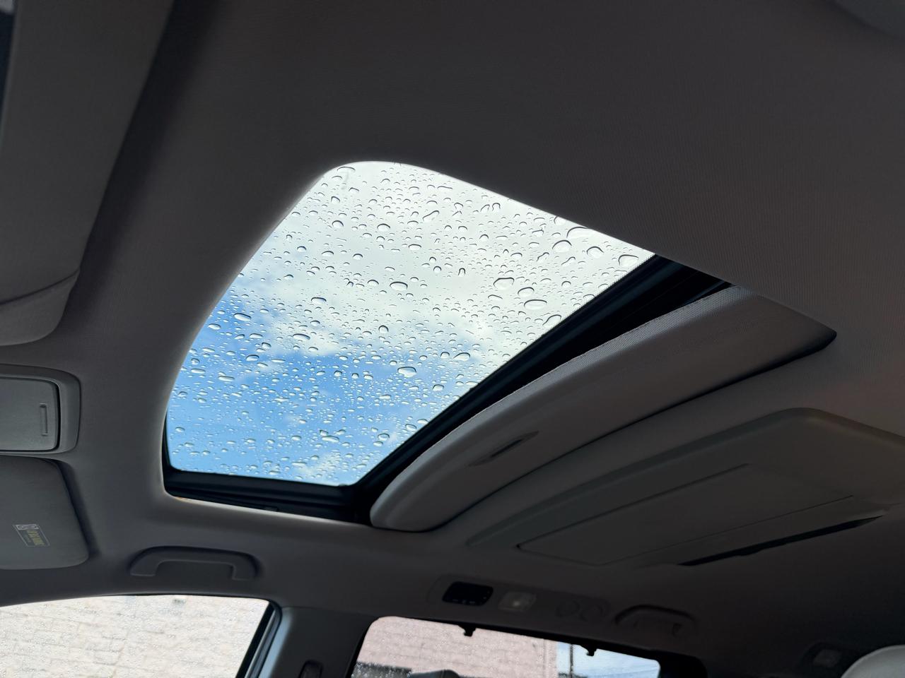 Honda Odyssey Touring 2012