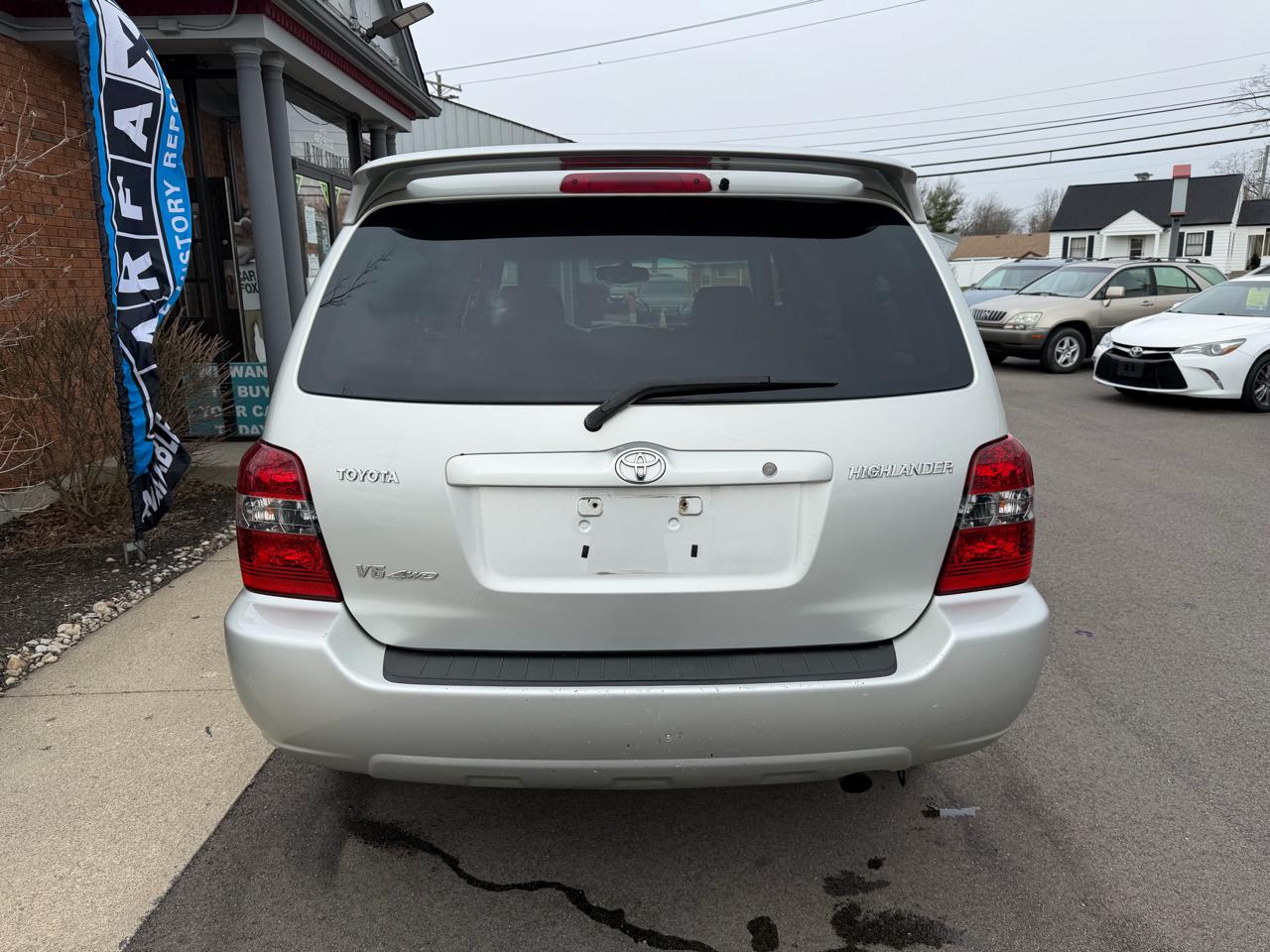 Toyota Highlander Limited V6 4WD 2004