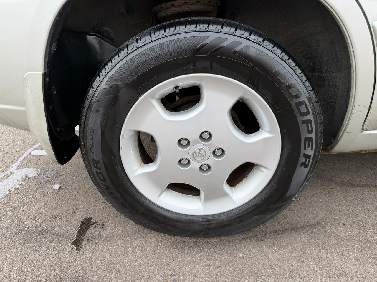 Toyota Highlander Limited V6 4WD 2004