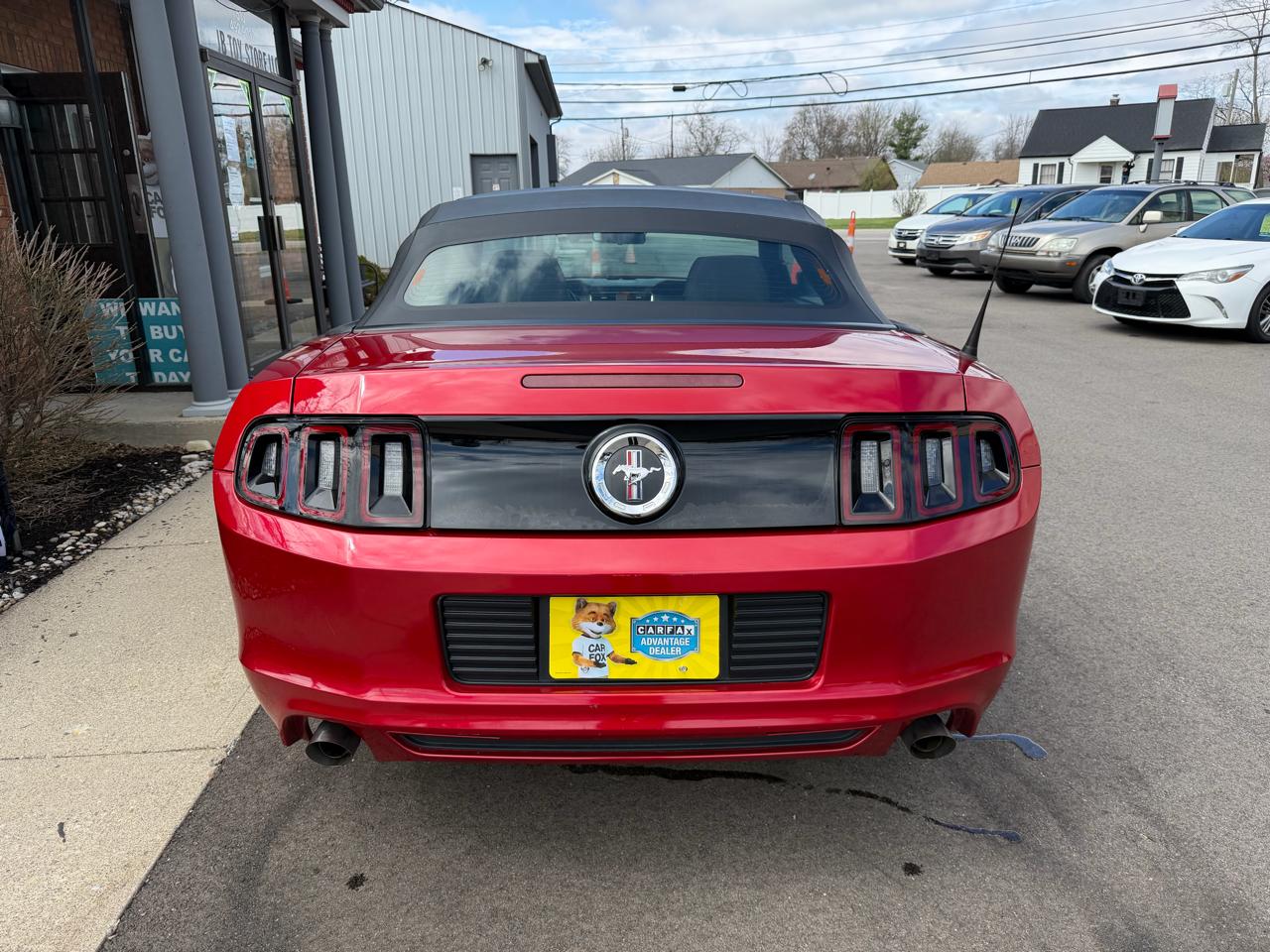 Ford Mustang V6 Convertible 2013