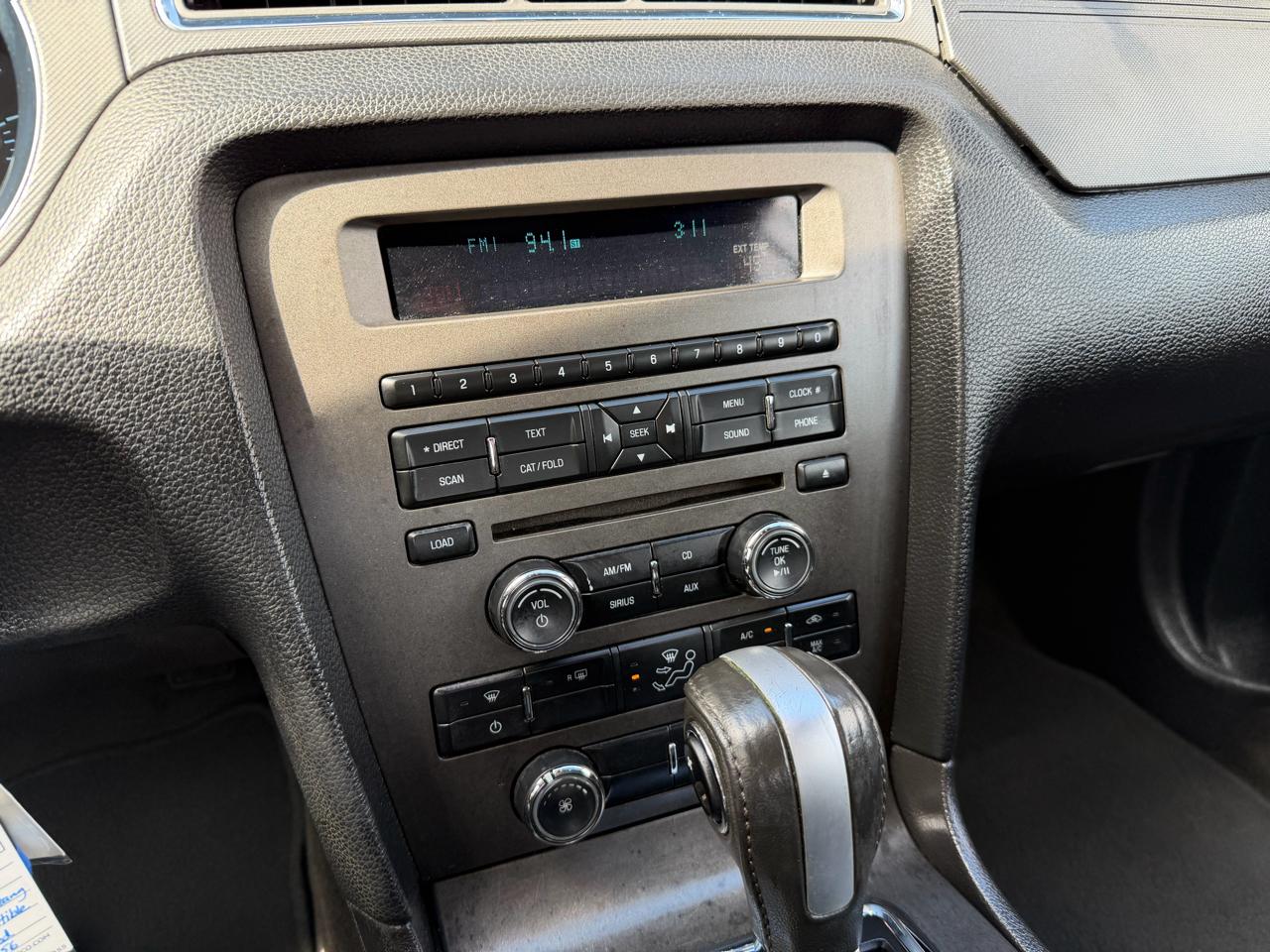 Ford Mustang V6 Convertible 2013