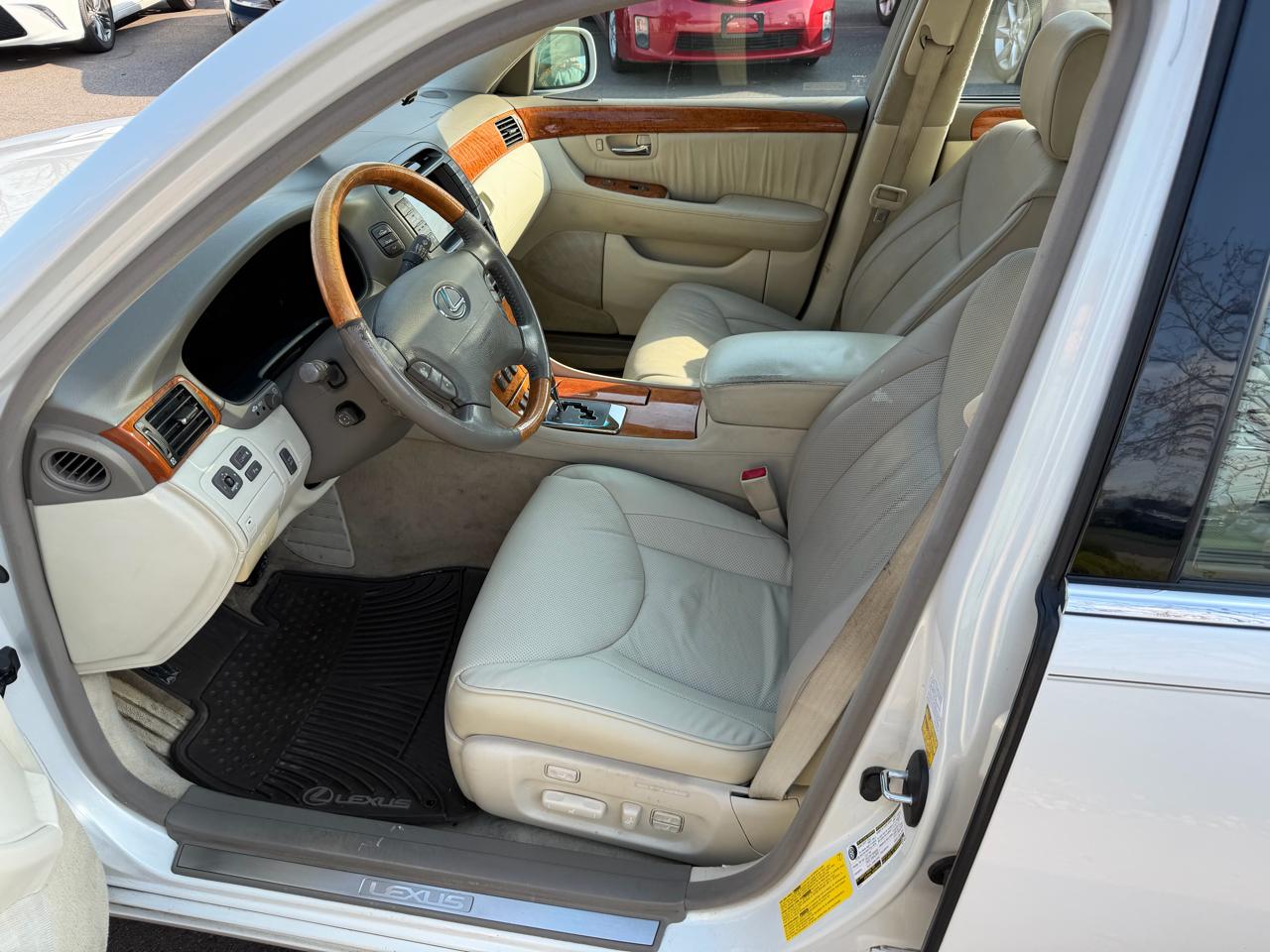 Lexus LS 430 Sedan 2005