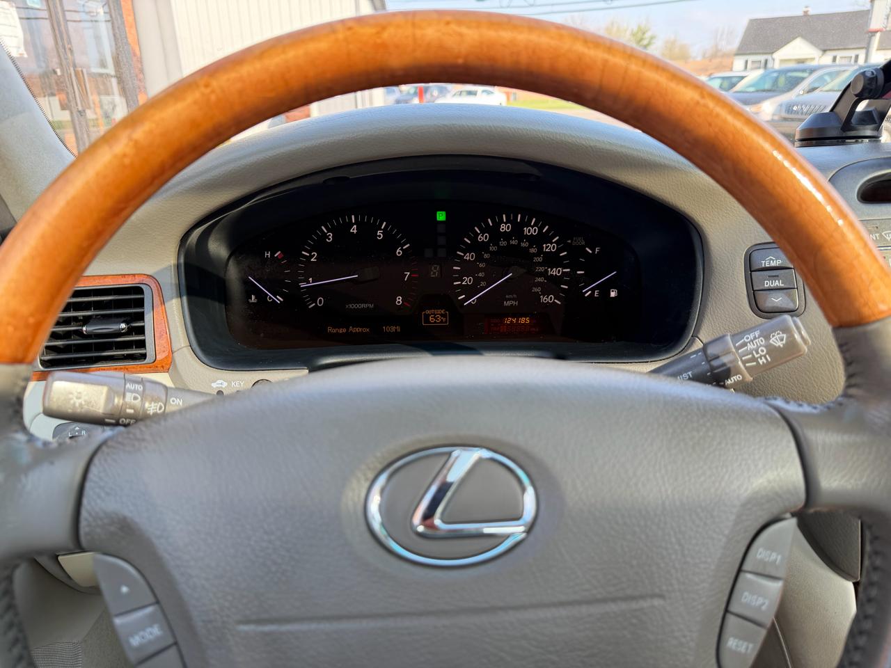 Lexus LS 430 Sedan 2005
