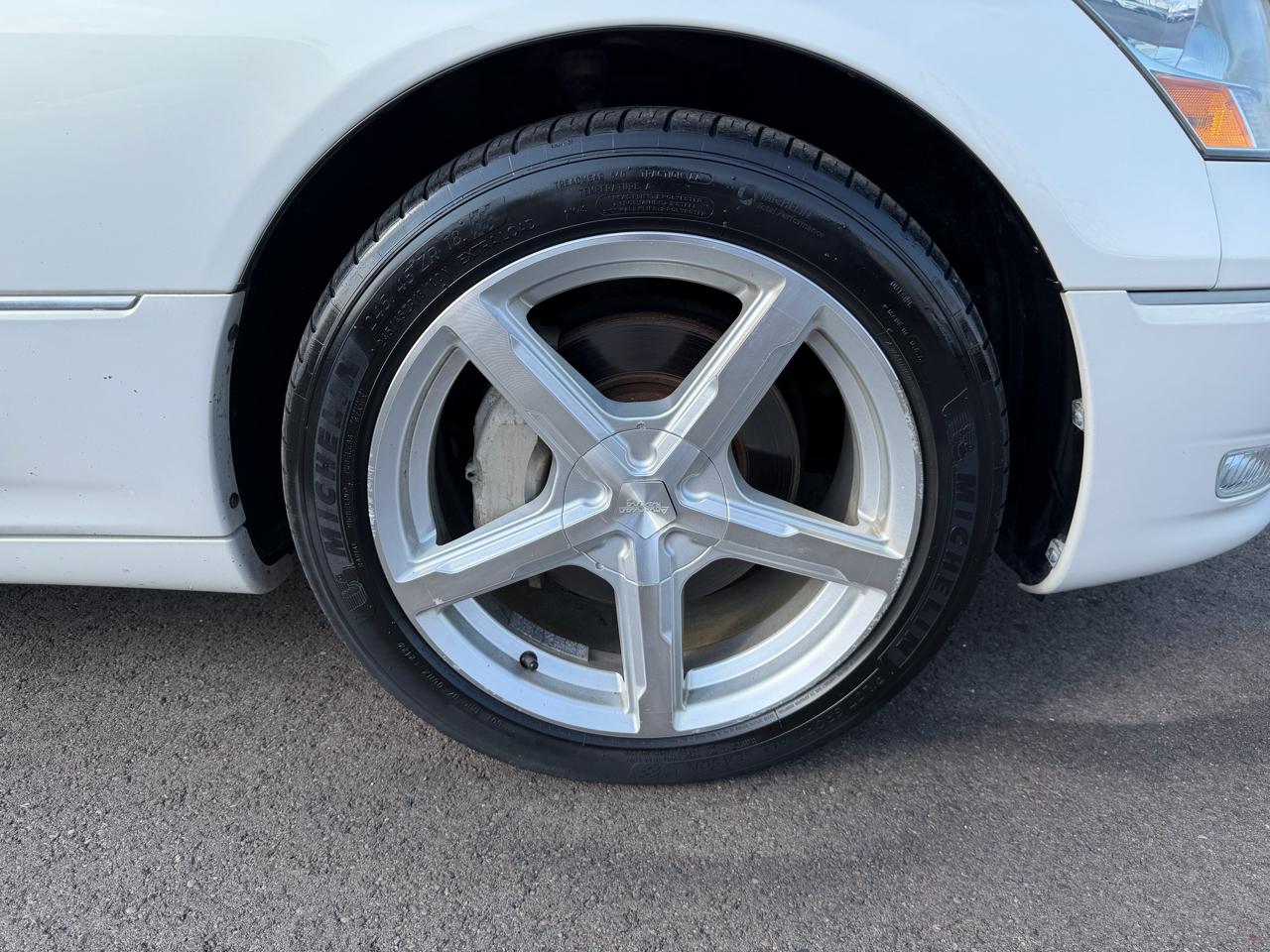 Lexus LS 430 Sedan 2005