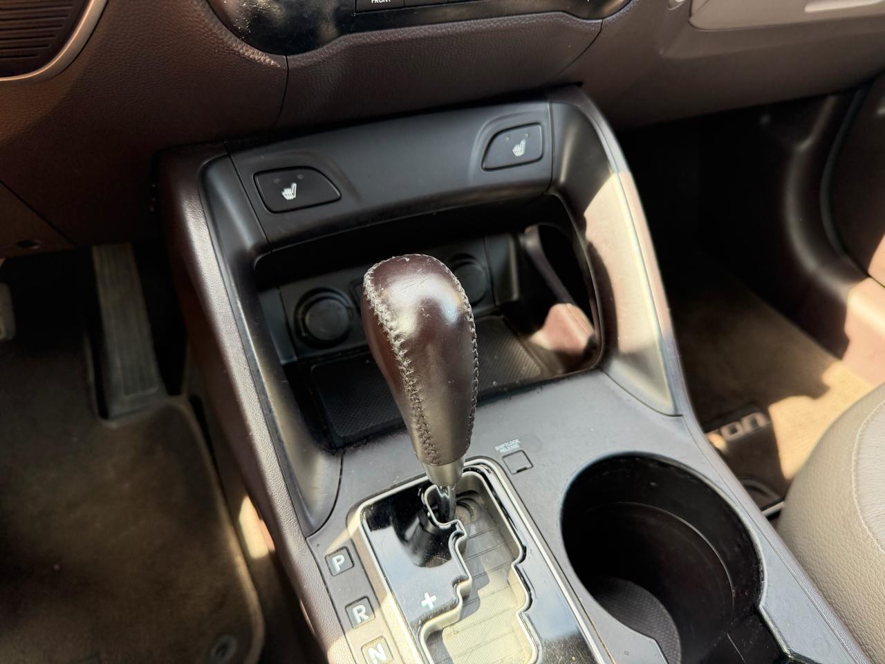 Hyundai Tucson Limited 2WD 2011