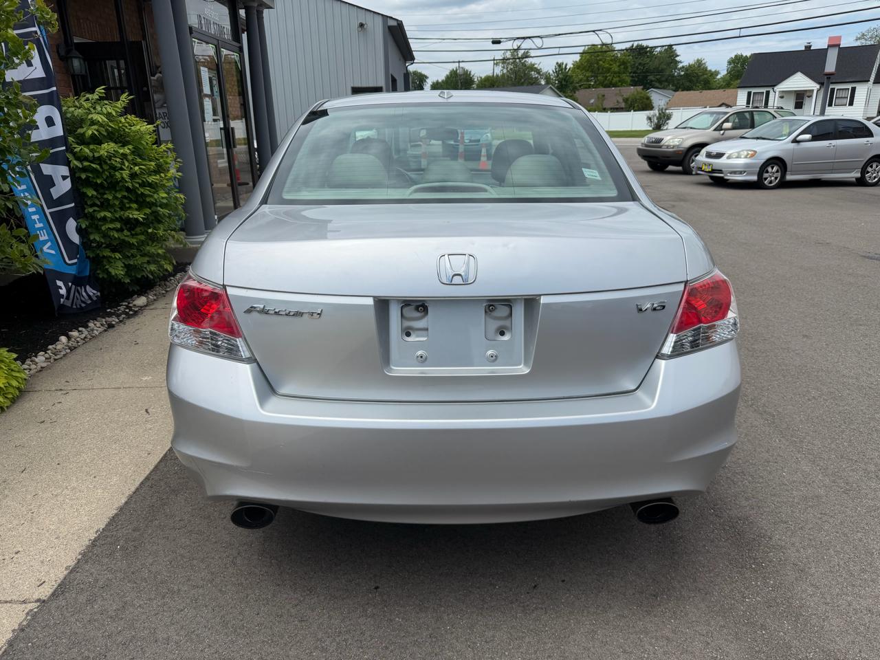 Honda Accord EX-L V-6 Sedan AT 2010