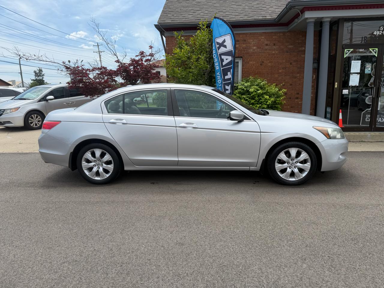 Honda Accord EX-L V-6 Sedan AT 2010