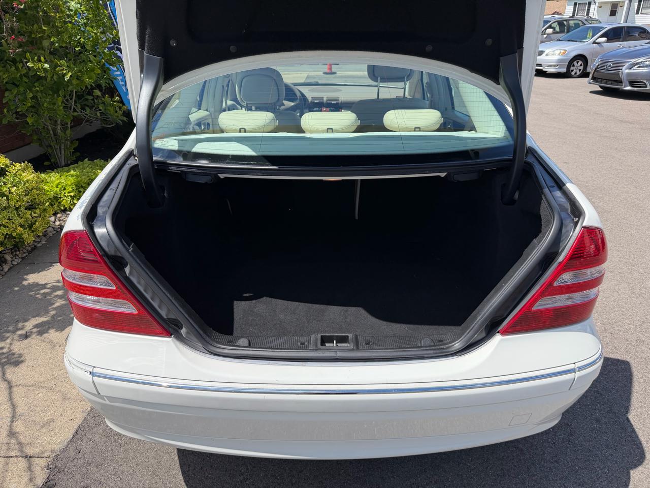 Mercedes-Benz C-Class C280 Luxury Sedan 4Matic 2007