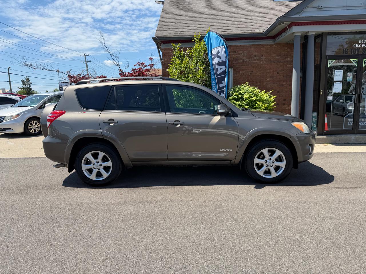 Toyota RAV4 Limited V6 4WD 2009