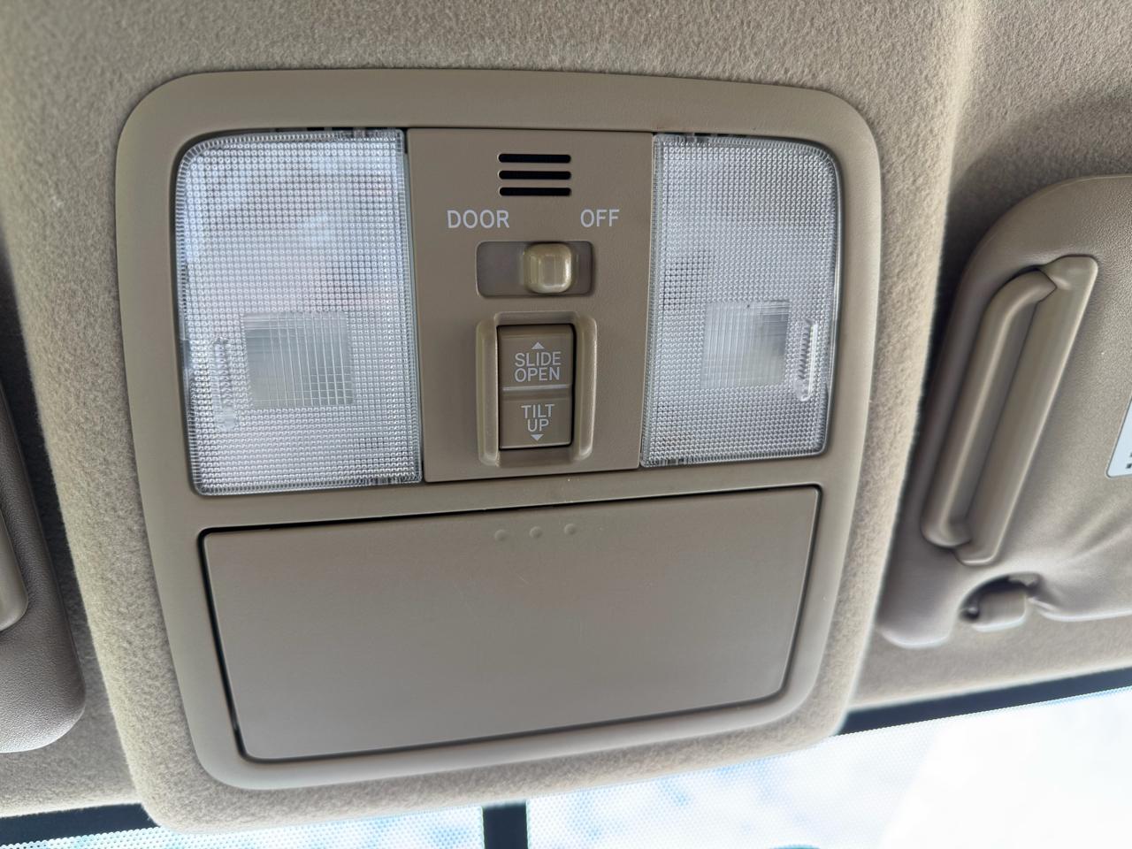 Toyota RAV4 Limited V6 4WD 2009