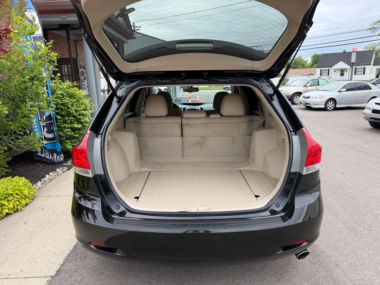 Toyota Venza  2011