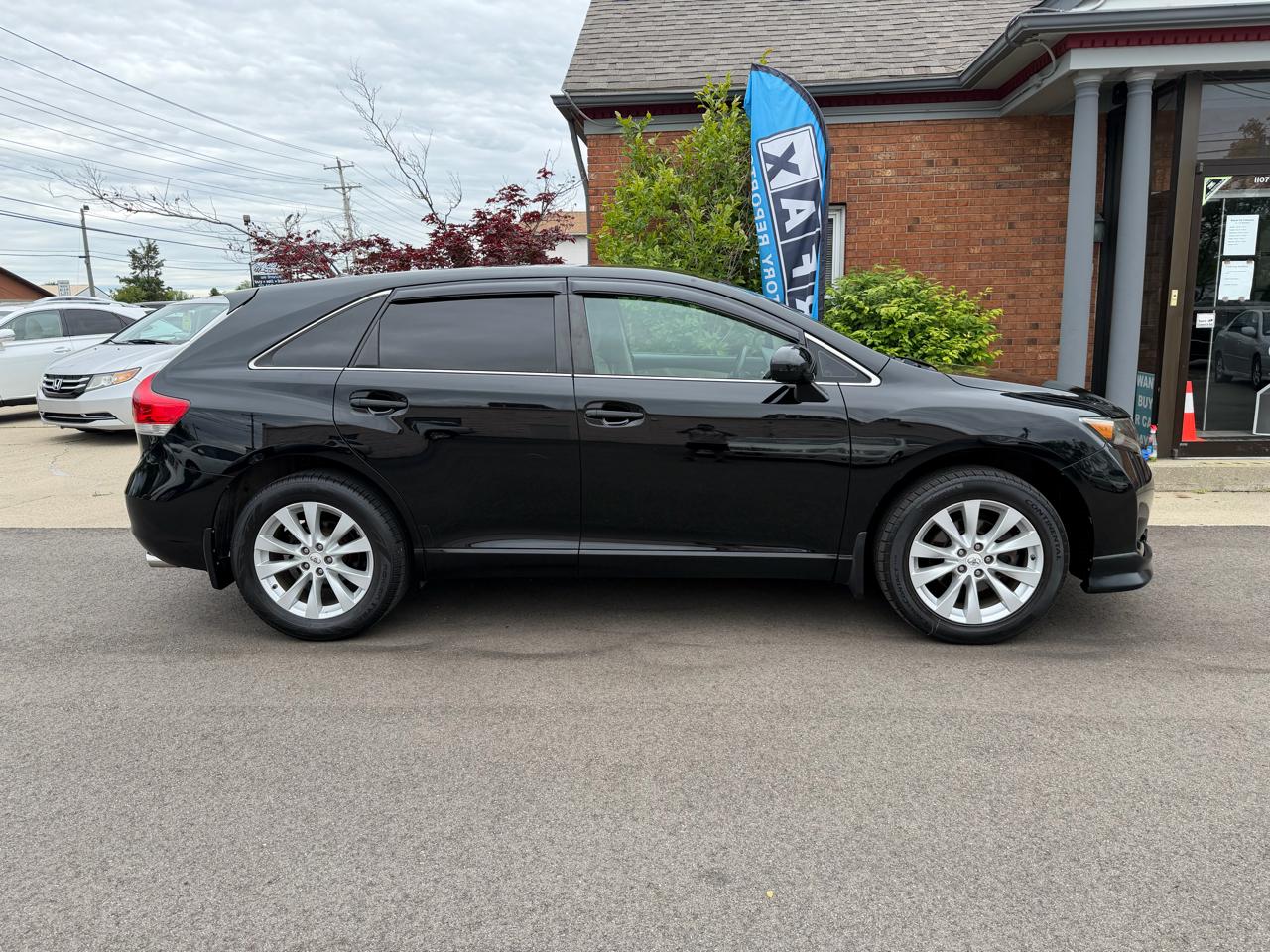 Toyota Venza  2011