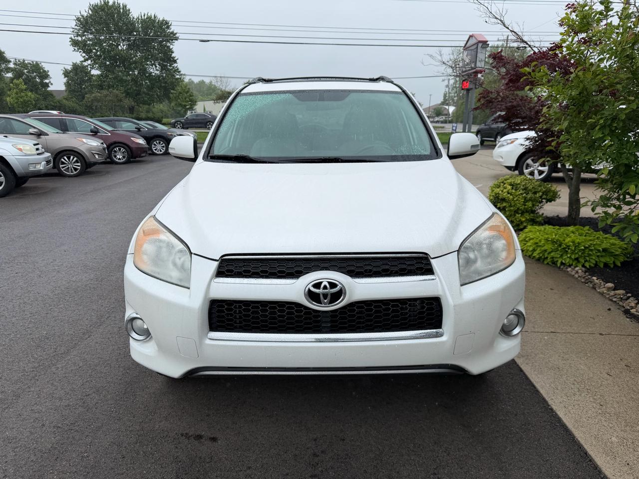 Toyota RAV4 Limited I4 2WD 2012
