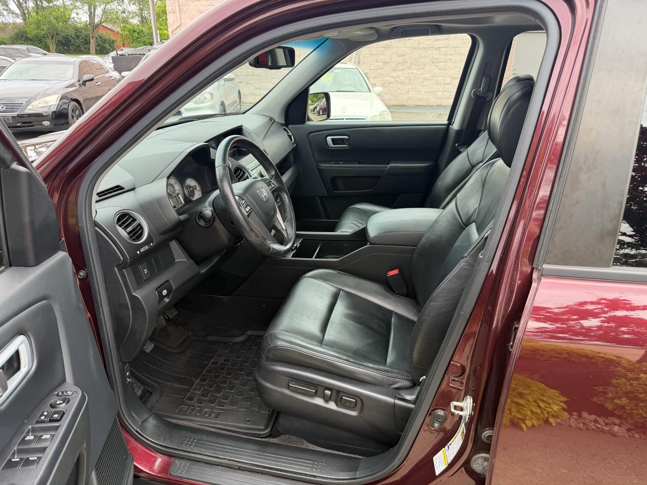 Honda Pilot EX-L 4WD 5-Spd AT 2011
