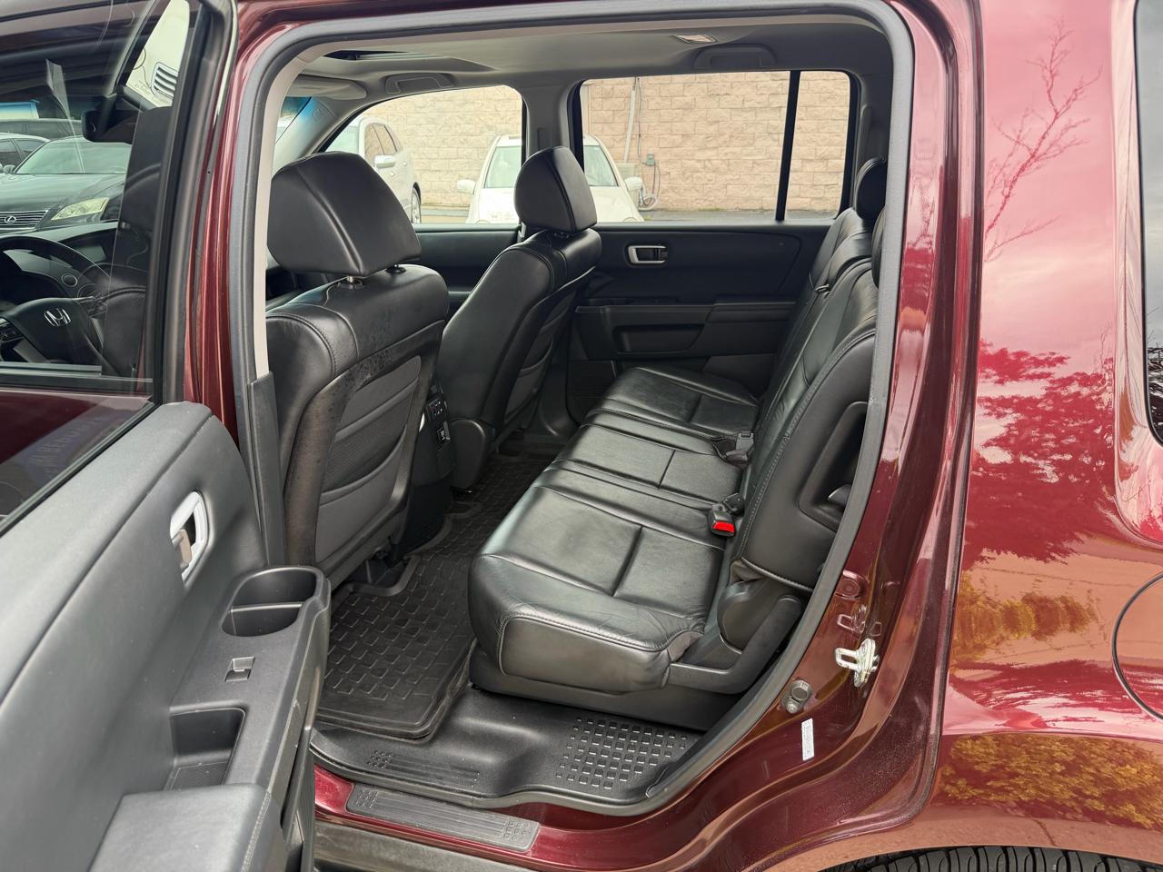 Honda Pilot EX-L 4WD 5-Spd AT 2011